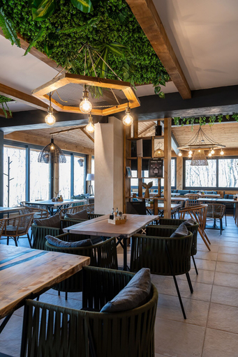 Food & Drinks 5, Utopia Forest, Sozopol
