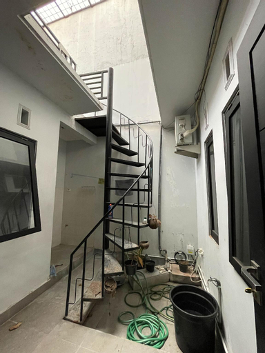 Others 1, Puri Anggrek Homestay, Badung