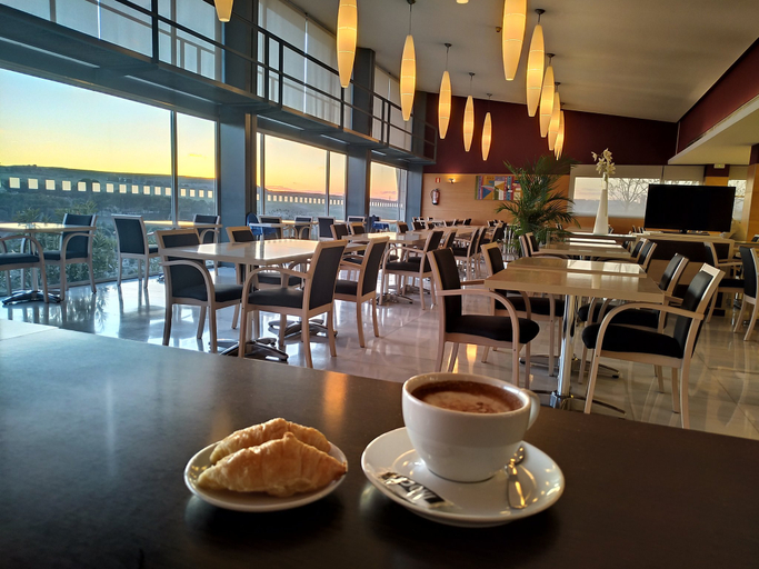 Food & Drinks 4, Holiday Inn Express MADRID - RIVAS by IHG, Madrid