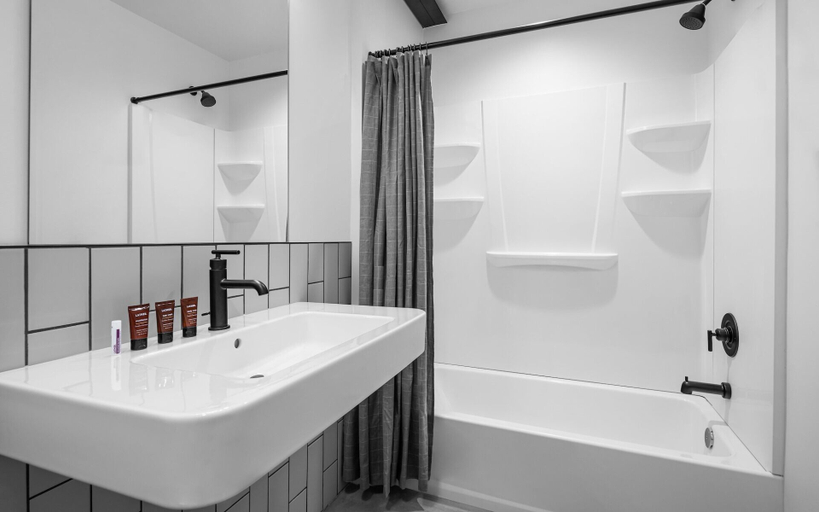 Bathroom 4, Bposhtels SLC, Salt Lake
