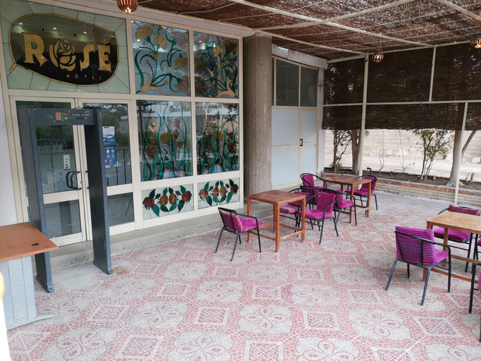 Others 4, Golden Rose, Al-Ghurdaqah