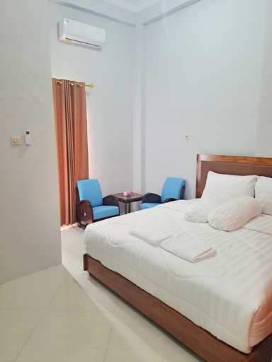 Bedroom 3, Kresna Guest House Syariah Pacitan, Pacitan