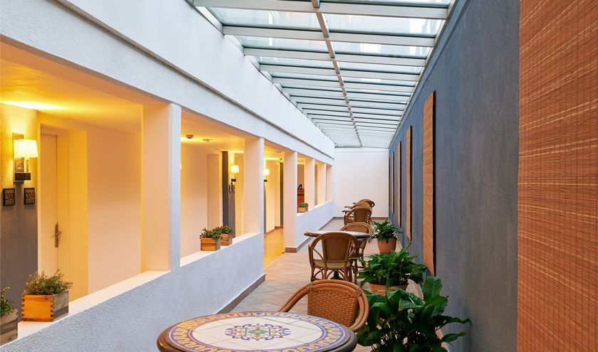 Others, Talen Otel, Tuzla