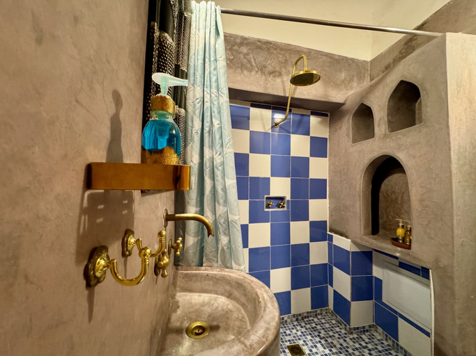 Bathroom 4, Riad Taghia, Marrakech