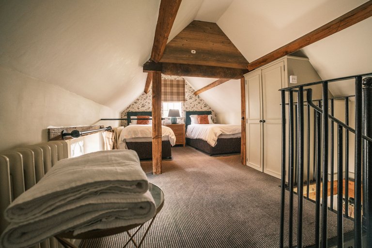Bedroom 2, The Stag, Warwickshire