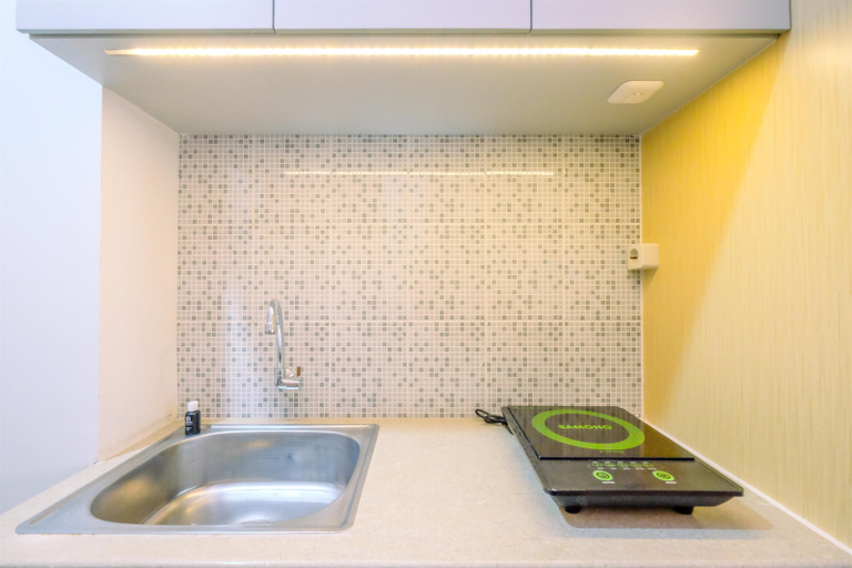Others 4, Comfy Minimalist Studio at Evenciio Margonda Apartment By Travelio, Depok
