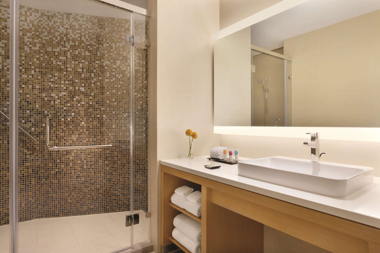 Bathroom 5, Hyatt Place Beijing DaXing, Beijing