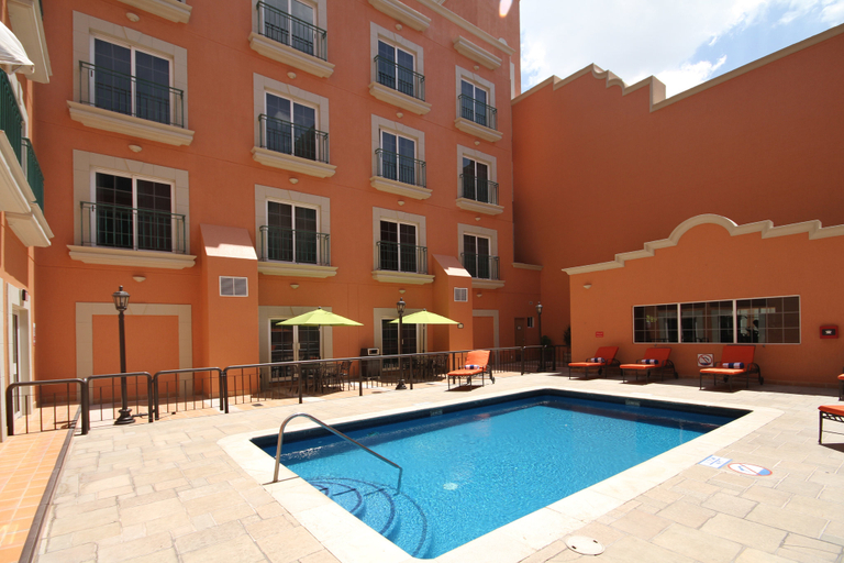 Sport & Beauty 2, Holiday Inn Express TORREON by IHG, Torreón