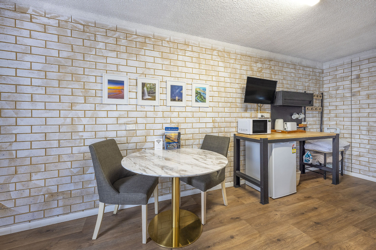 Dining Room 13