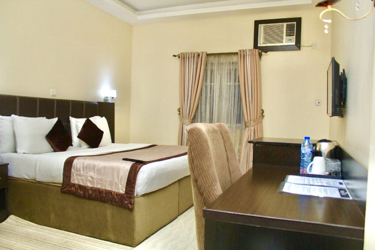 Bedroom 3, Forever Hotels and Suites, Owerri Municipal