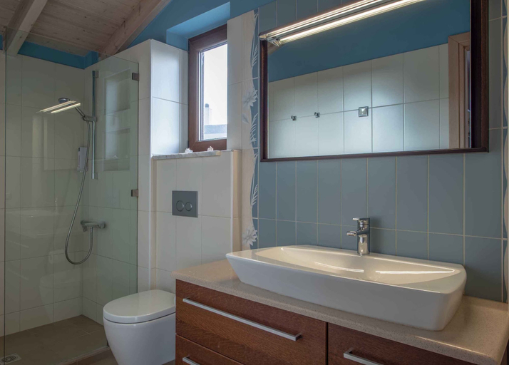 Bathroom 3, Villa Stefania, Crete