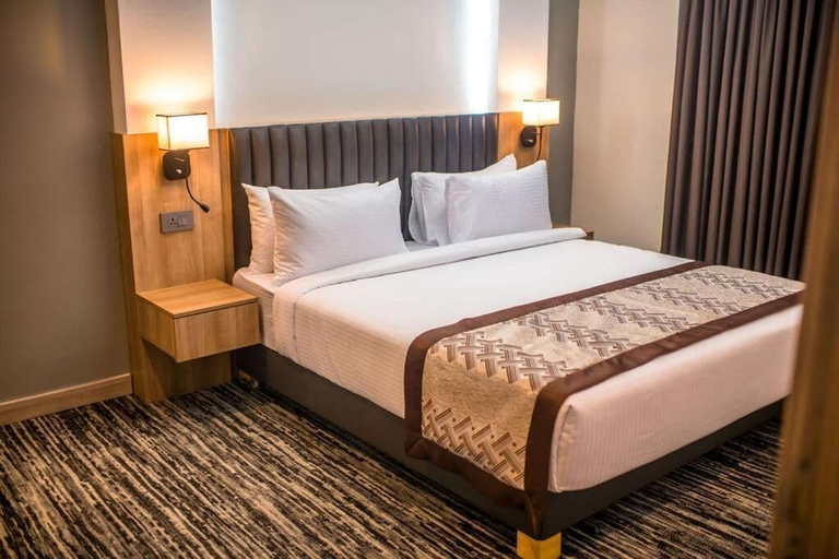 Bedroom 2, Golden Tulip Lekki Hotel, Eti-Osa