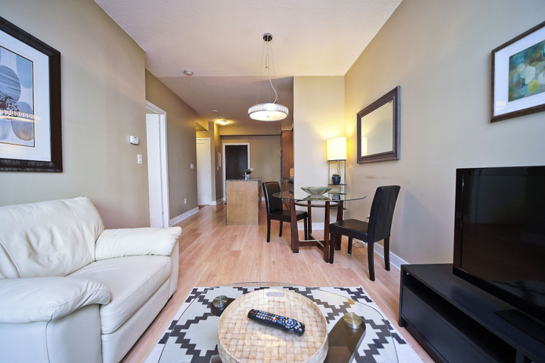 Others 5, RivetStays - The Infinity, Toronto