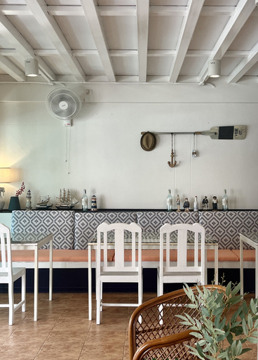 Food & Drinks 5, Nautical Home & Seashell House B&B, Takua Pa