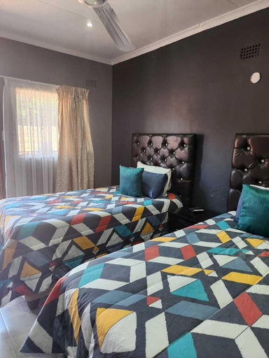 Others 5, Suits bar restaurant and guesthouse, West Rand