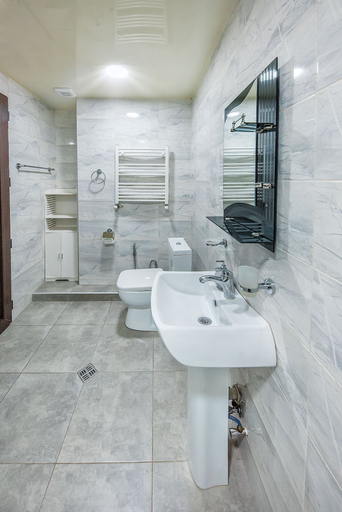 Bathroom 5, H&B apartments Queen Ketevan, Tbilisi