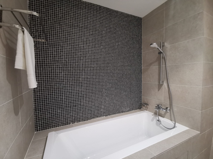 Bathroom 3, The OOAK Suites and Residences at Sunway 163 (Kiara 163), Kuala Lumpur