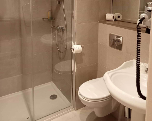 Bathroom 3, Hôtel Vacances Bleues Le Royal, Alpes-Maritimes