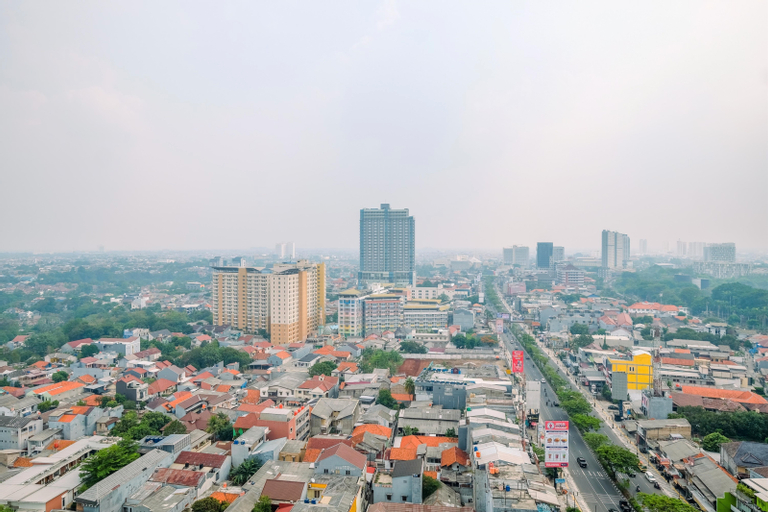 Exterior & Views 5, Comfy Minimalist Studio at Evenciio Margonda Apartment By Travelio, Depok