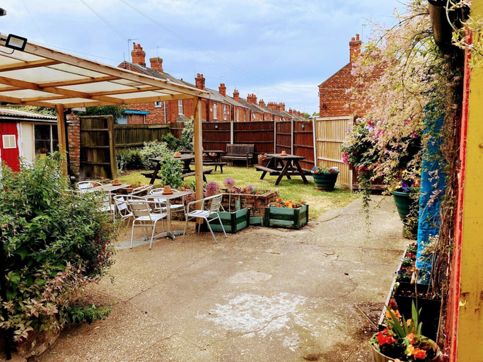 Others 5, Kings Arms, Lincolnshire
