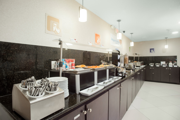 Food & Drinks 5, Holiday Inn Express TAPACHULA by IHG, Tapachula
