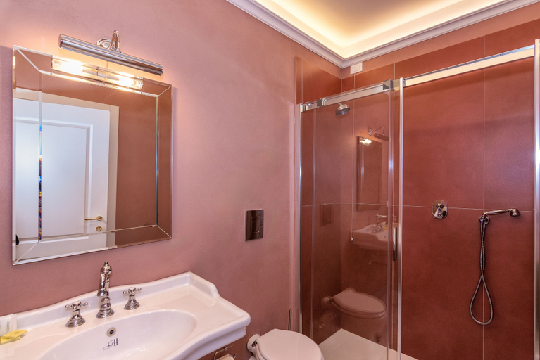 Bathroom 5, Hotel Villa San Michele, Lucca