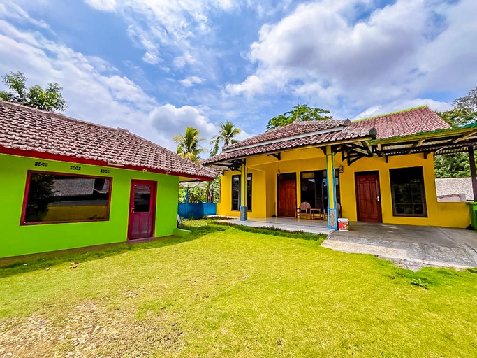 Exterior & Views 1, H.Deni Homestay at Desa Wisata Selasari, Pangandaran
