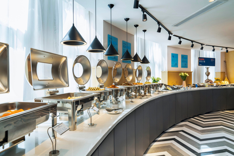 Food & Drinks 2, Holiday Inn Express URUMQI STATION by IHG, Ürümqi