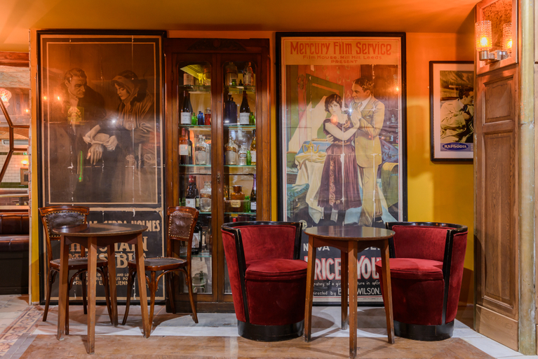 Food & Drinks 5, Killarney Towers Health & Leisure C., Napoli