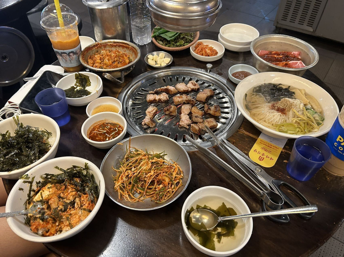 Food & Drinks 5, OPPA Hostel Sinchon-Hongdae, Seodaemun