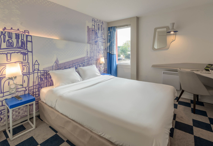 Bedroom 4, B&B HOTEL ALBI, Tarn