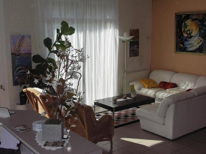 Others 5, Hôtel du Commerce, Allier