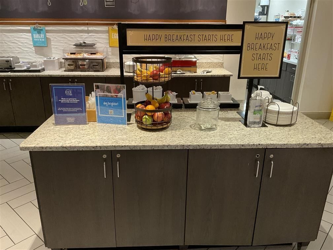 Food & Drinks 5, Hampton Inn Lexington Medical Center, Fayette