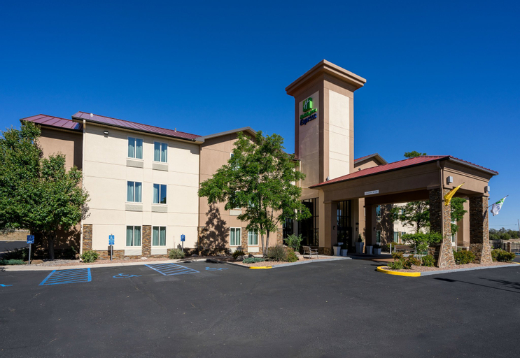 Holiday Inn Express SILVER CITY, Grant