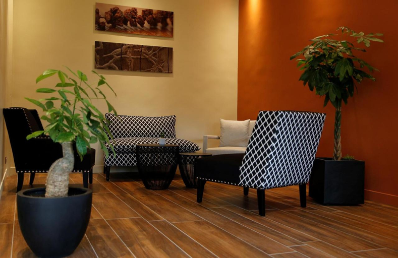 Public Area 2, Le Quincangrogne, Seine-et-Marne