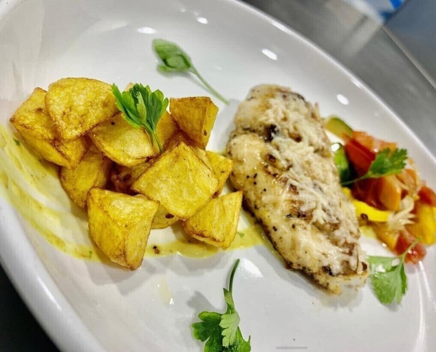 Food & Drinks 4, TAI HOTEL LEKKI, Eti-Osa