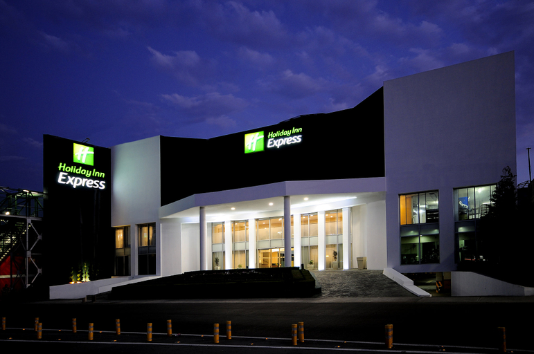 Exterior & Views 2, Holiday Inn Express TOLUCA by IHG, Toluca