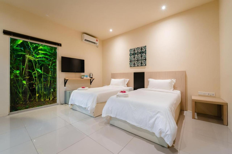 Bedroom 3, The Firefly Resort, Semporna