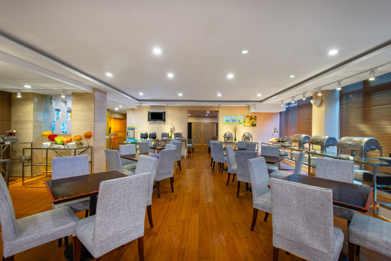 Food & Drinks 4, Holiday Inn Express TIANJIN AIRPORT by IHG, Tianjin