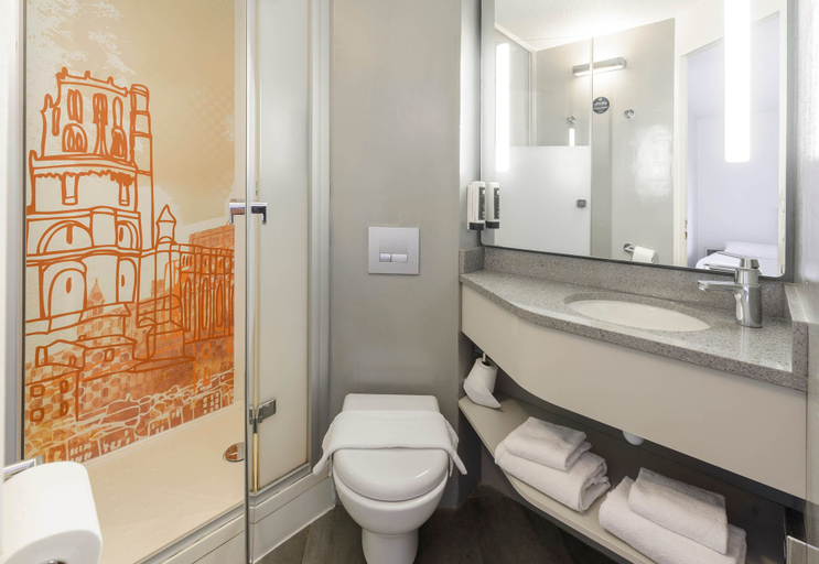 Bathroom 5, B&B HOTEL ALBI, Tarn