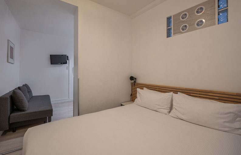 Bedroom 4, Résidence Clignancourt, Paris
