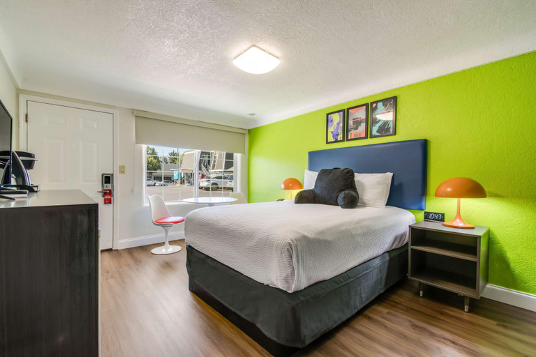 Bedroom 3, Signature Inn Eugene, Lane