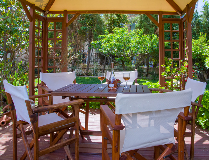 Food & Drinks, Stamatakis Boutique Studios, Crete