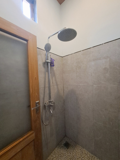 Bathroom 3, Wilujeng Homestay, Magelang