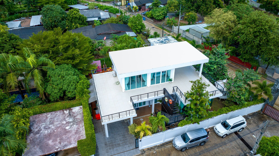 Exterior & Views 2, Luxury and Playful 5 Bed Pool Villa - CC, Sattahip
