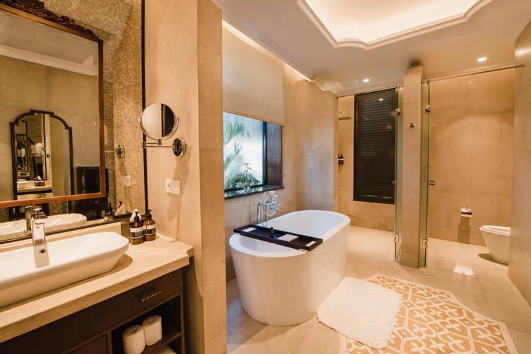 Bathroom 6
