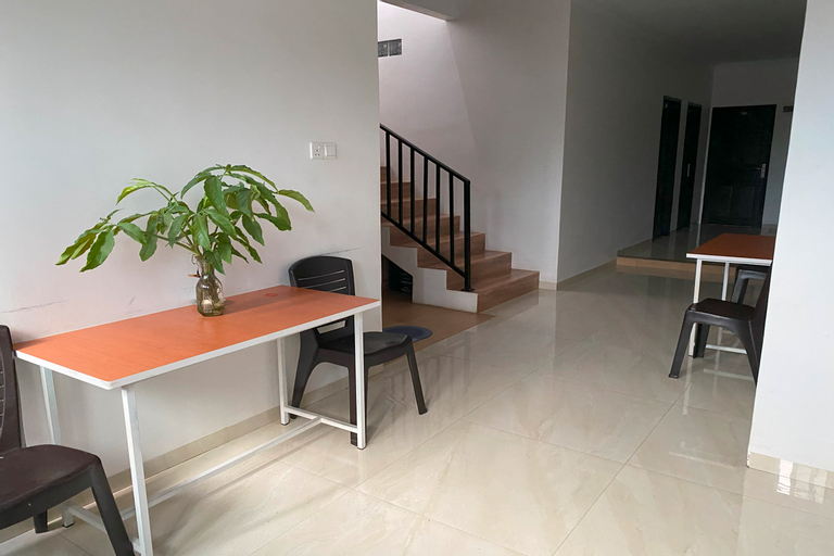 Others 2, OYO 92932 Guesthouse Marbella, Batam