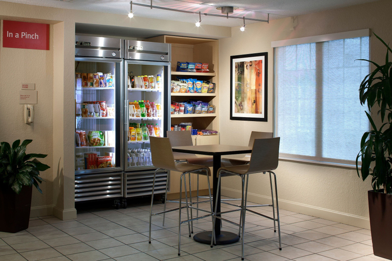 Food & Drinks 5, Towneplace Suites by Marriott Boca Raton, Palm Beach
