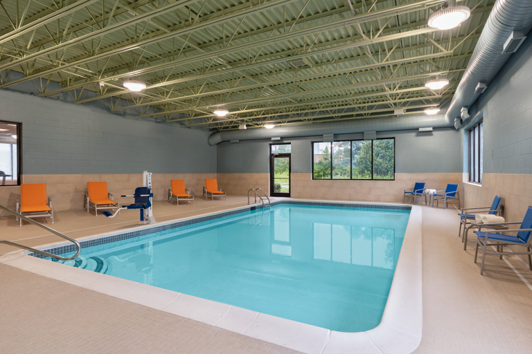 Sport & Beauty 2, Holiday Inn Express PLATTSBURGH by IHG, Clinton