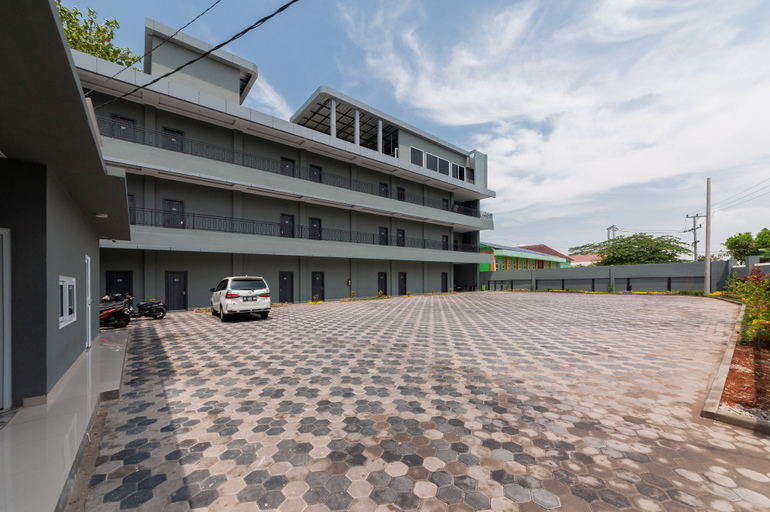 Exterior & Views 2, Urbanview Hotel AnD Lampung by RedDoorz, Bandar Lampung